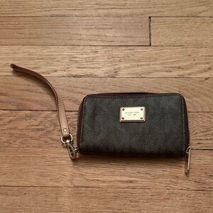 Michael Kors Black and Brown Wristlet